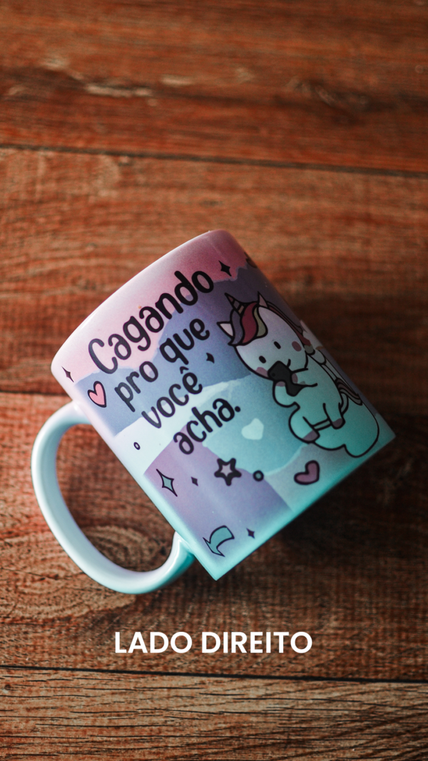 Caneca Cagando para oque você acha - Image 2