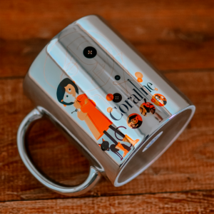 CANECA-CORALINE-TAMANHO-PADRAO-JONES-RODRIGUES