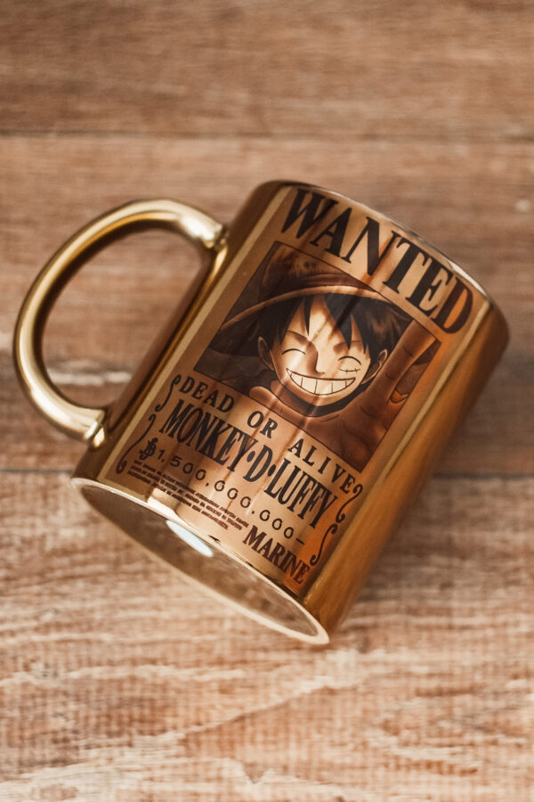 JONES-RODRIGUES-CANECA-LUFFY