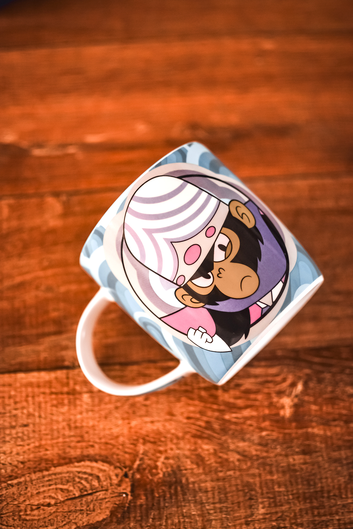 JONES-RODRIGUES-MOCKUP-CANECA-MACACO-LOUCO-CAPA