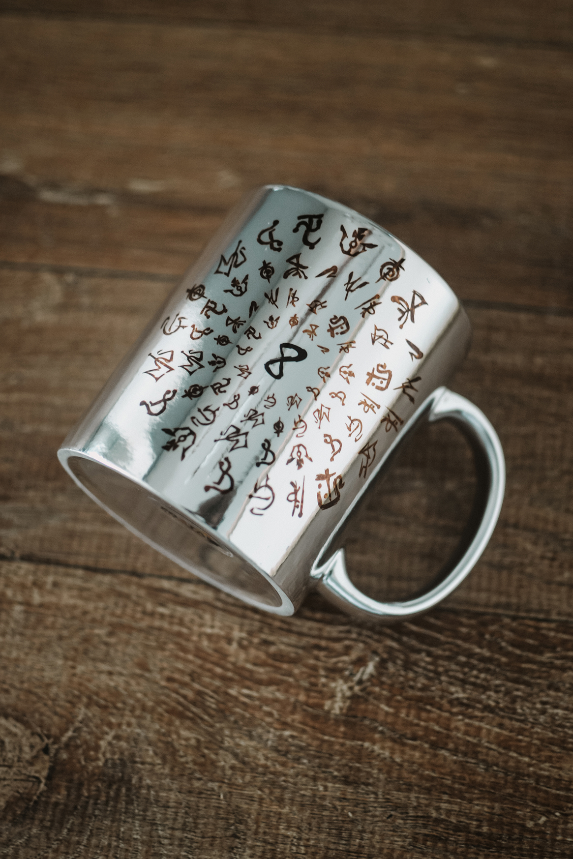 JONES-RODRIGUES-MOCKUP-CANECA-BRANCA-2