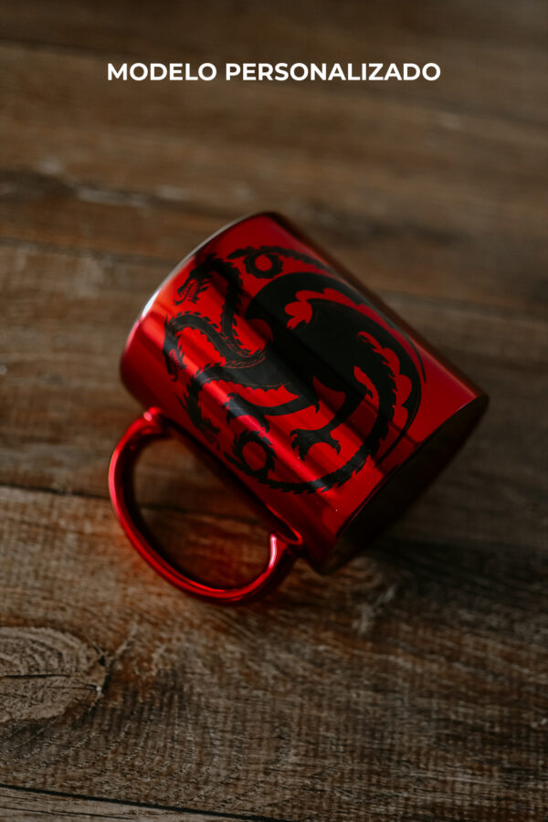 JONES-RODRIGUES-MOCKUP-CANECA-SITE-VERMELHO